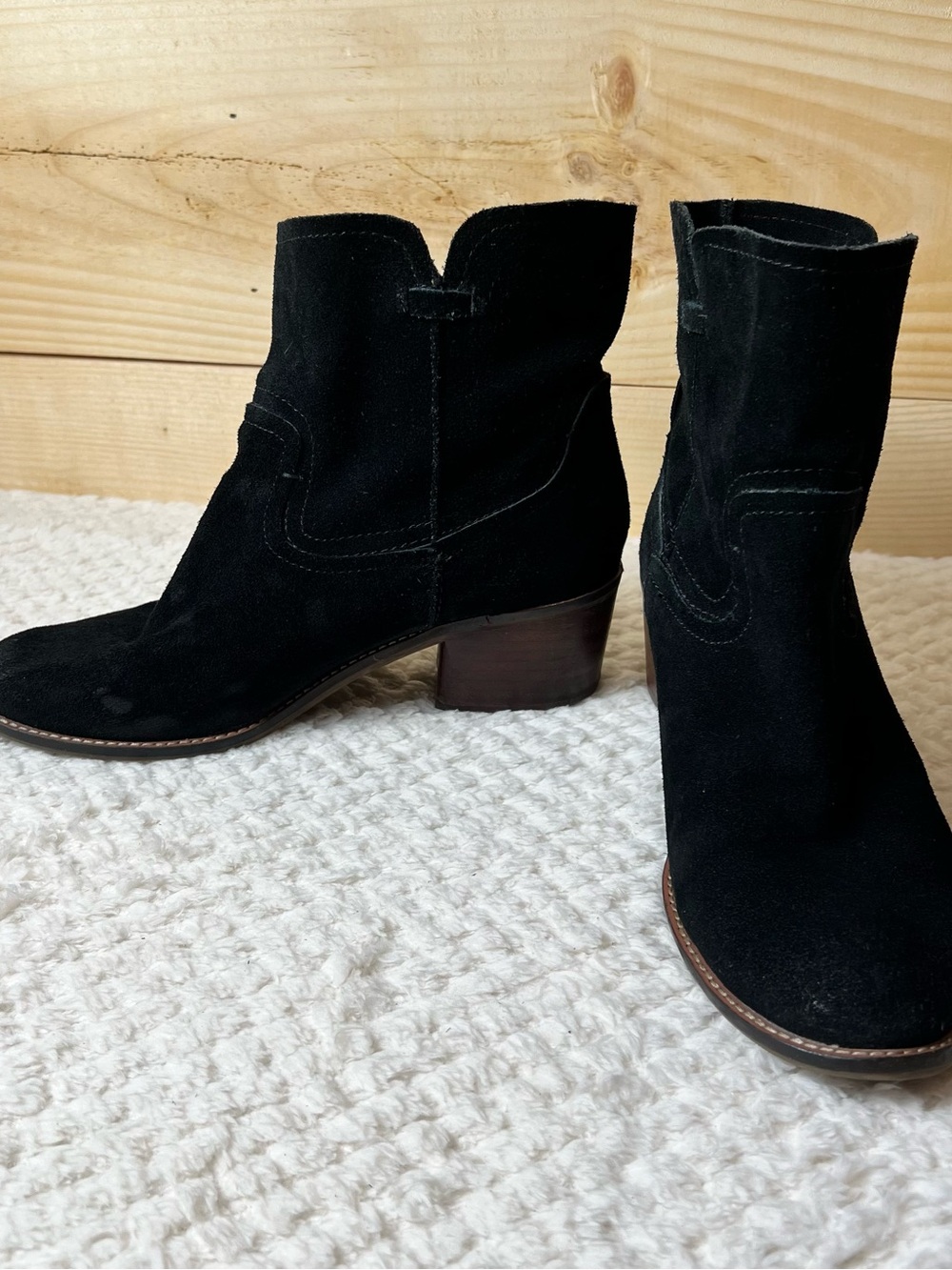 Dolce Vita Black Suede Western Booties BohoChic Minimalist Americana Luxury